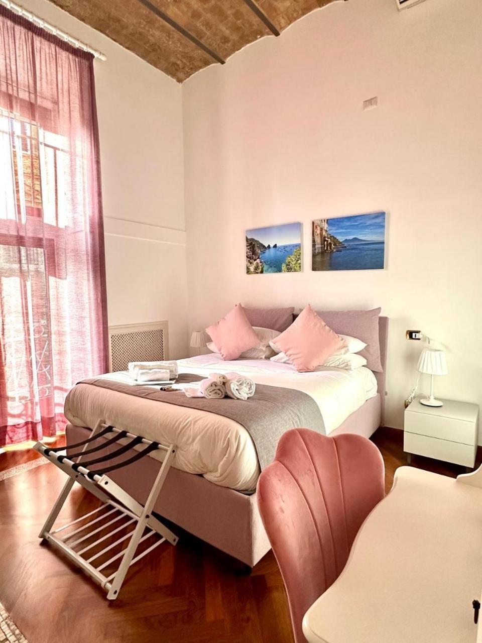 Pink Star Napoli Luxury Apartment Εξωτερικό φωτογραφία